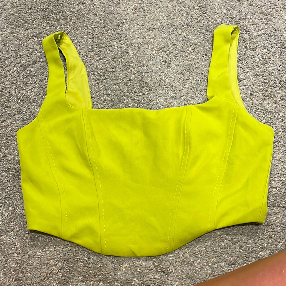 Never worn size medium